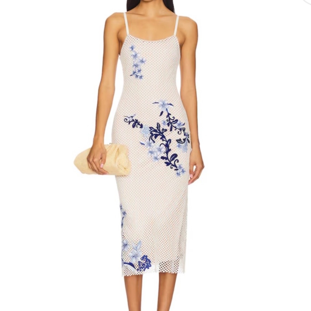 Agua bendita adelaida tales